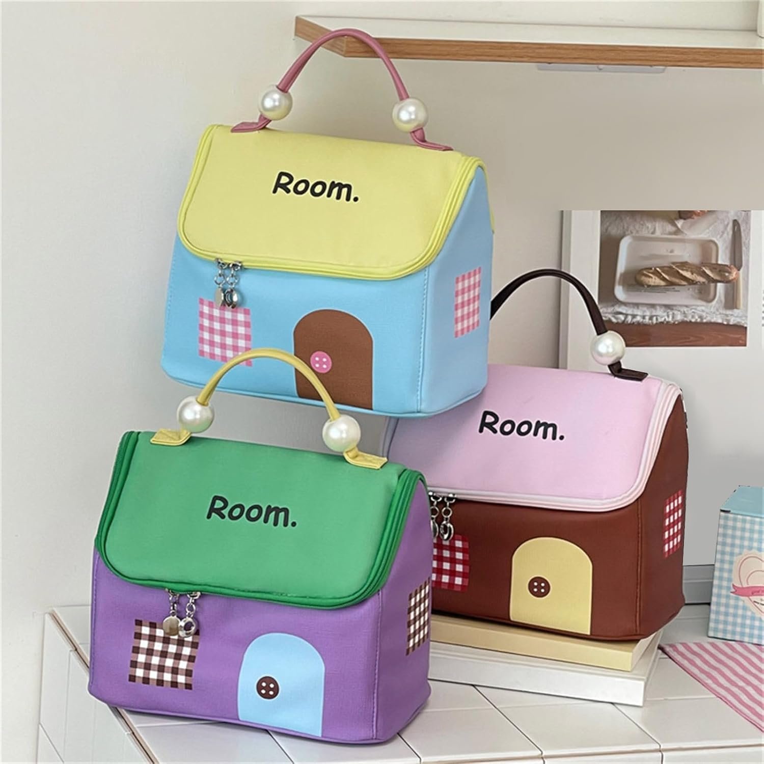 House-Shaped Vanity Cosmetic Bag with Zipper Closure - Image 2